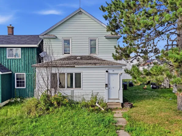 20 6th St SW, Chisholm, MN 55719