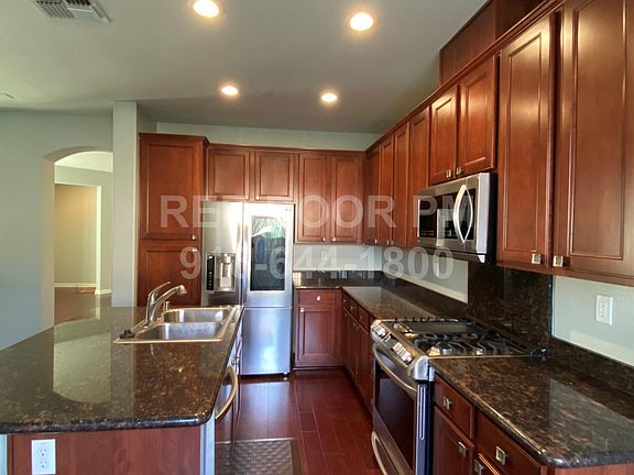 3rd image of 1320 Incline Dr Unit 3