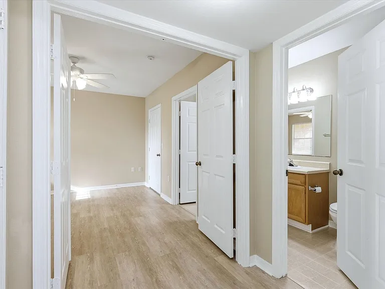 1015 Villagio Cir #202 — Photo 19