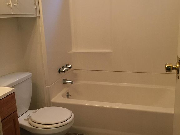 2nd image of 1211 E St APT B
