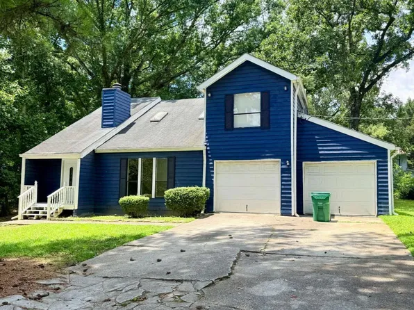 427 Chanterelle Dr, Stone Mountain, GA 30087