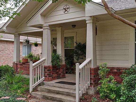 4th image of 1804 Honey Creek Ln