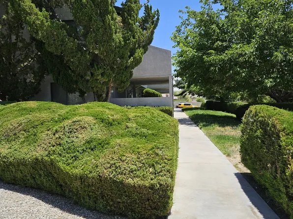 16137 Apple Valley Rd APT 2, Apple Valley, CA 92307
