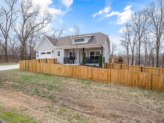 3rd image of 23 Roessler Ln