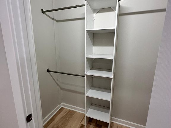 Walk-in closet - primary bedroom