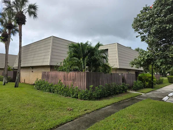 5126 51ST Way, West Palm Beach, FL 33409