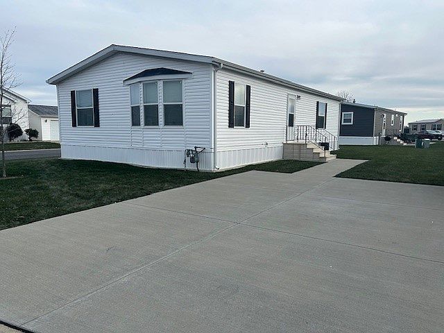1st image of 740 Laurel Alder #681-407