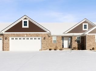16305 Red Fox Trl, Linden, MI 48451
