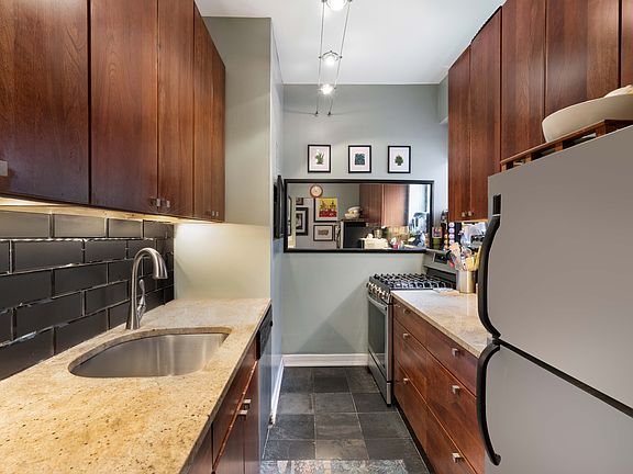 5th image of 464 Columbus Ave APT 4B