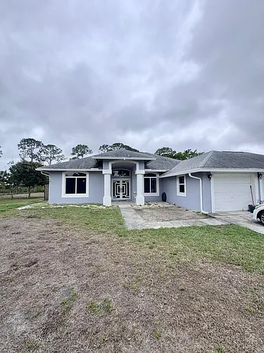 14618 Temple Blvd Photo 1