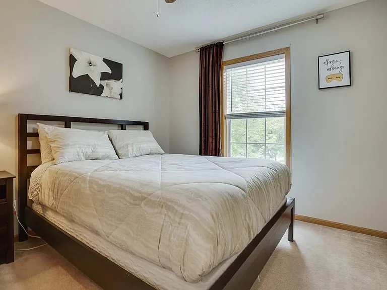 4th upstairs bedroom