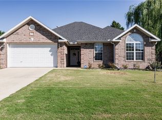 4070 Green Side Ln, Springdale, AR 72762
