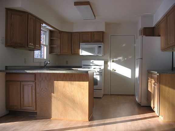 3rd image of 10079 Rosemary Ln