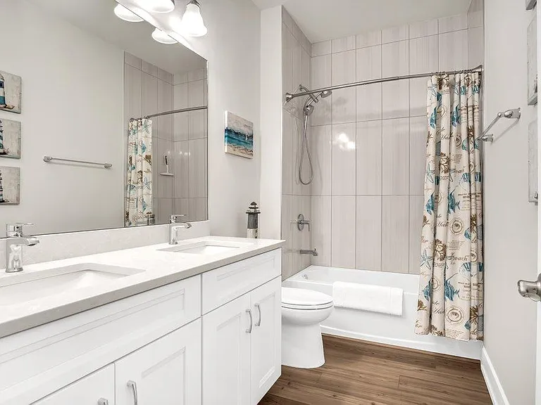 12976 Pembroke Dr — Photo 36