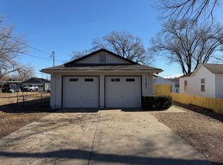1101 S Woodland Ave, Independence, MO 64050