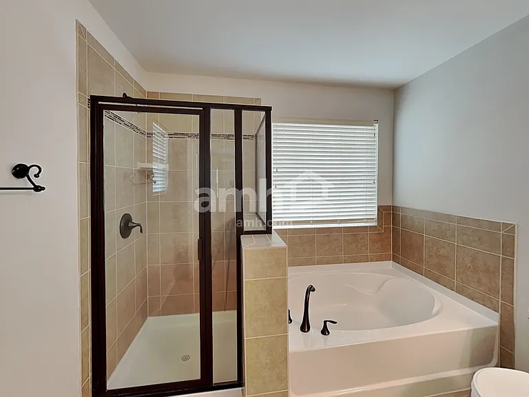 4317 Overbecks Ln — Photo 14