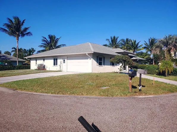 10829 SE Galley Ct, Hobe Sound, FL 33455