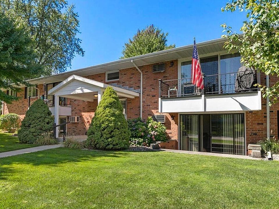 1st image of 5350 Southbrook Ct Unit 18
