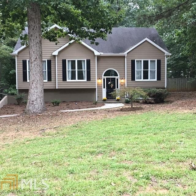 1st image of 164 Crown Forest Dr