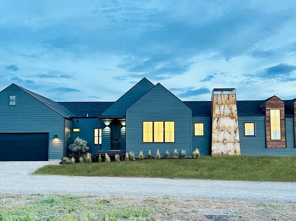 201 Quail Ridge Dr, Shoshone, ID 83352