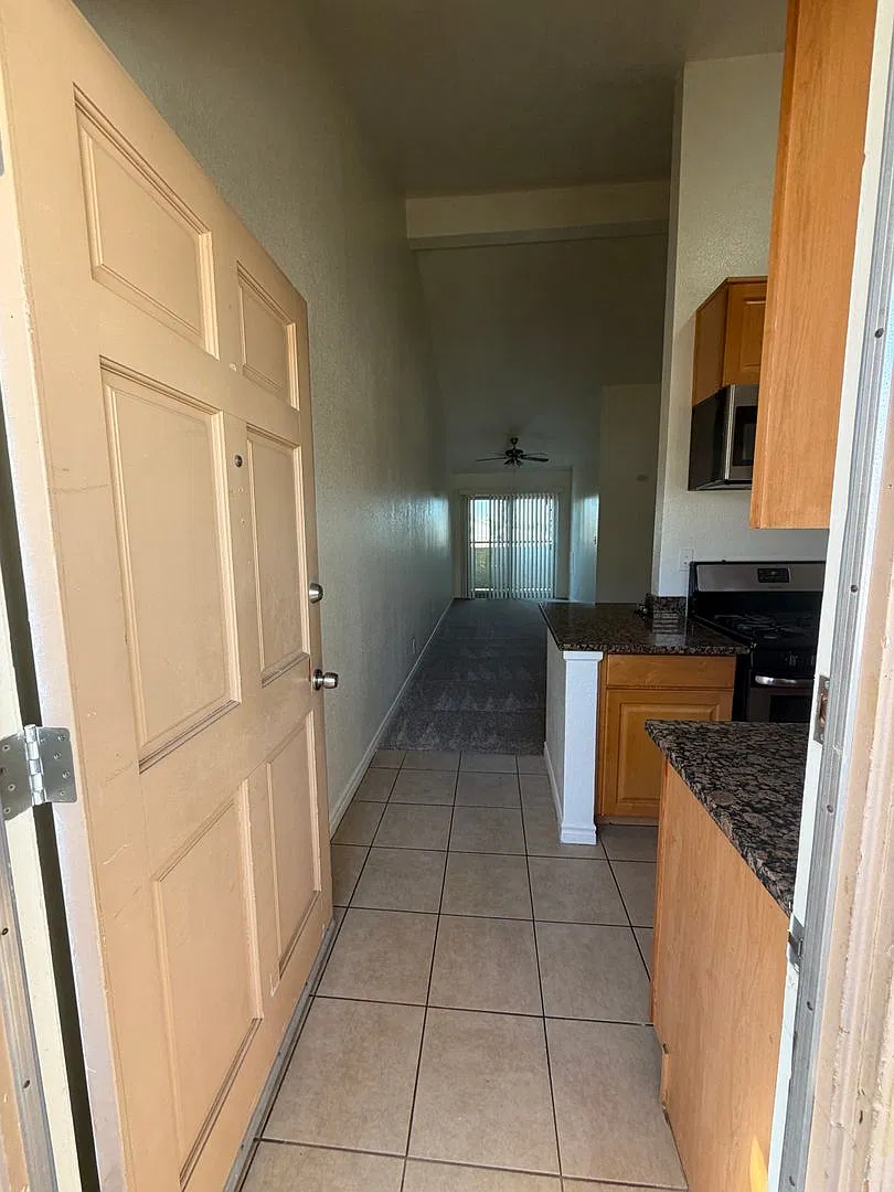 1840 VILLA ROSE — Photo 2