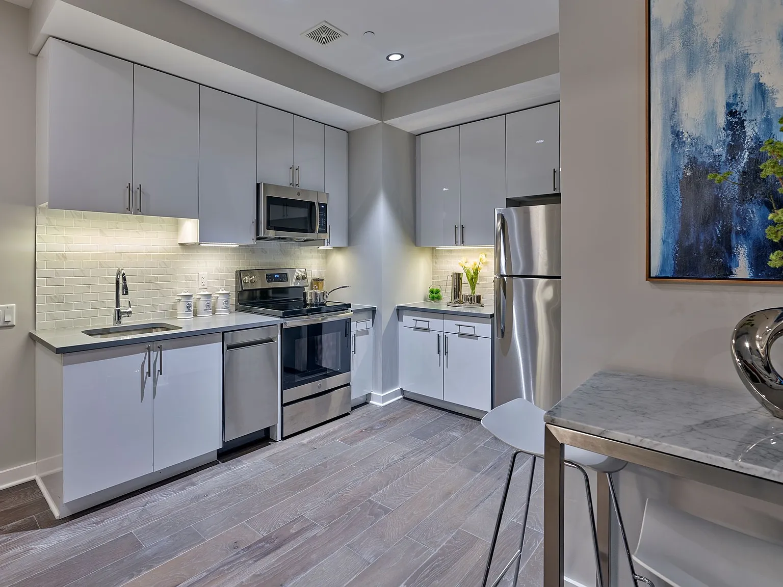 210 Main — Photo 1