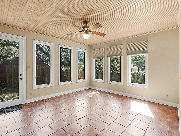 1700 Virginia Ave — Photo 12