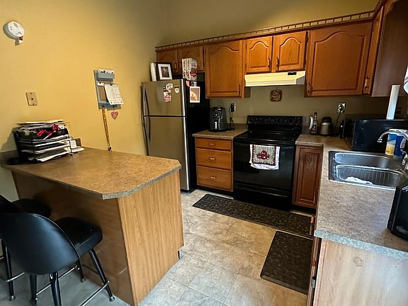 4th image of 1601 Timberline Dr
