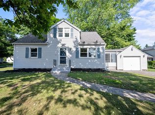 207 Fetzner Rd, Rochester, NY 14626