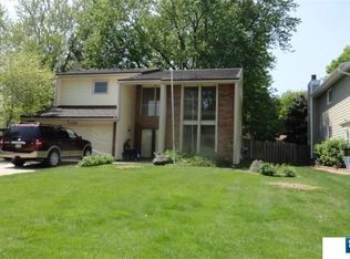 2518 S 166th St, Omaha, NE 68130