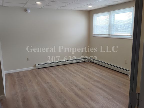 2nd image of 592 Riverside Dr