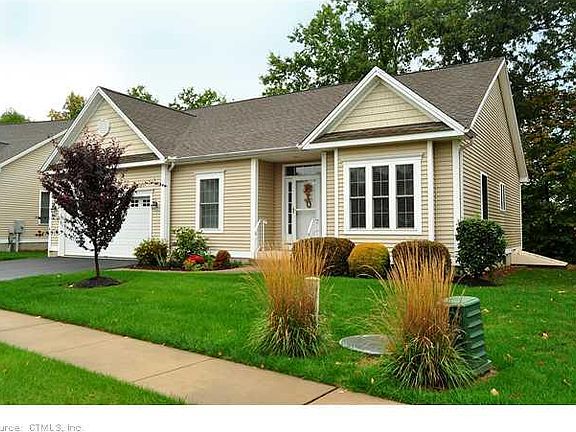 3rd image of 15 Truman Way