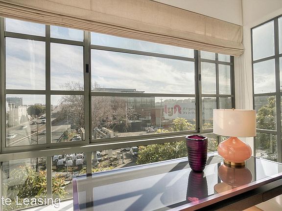 5th image of 590 6th St Unit 303C