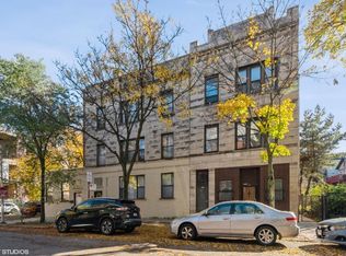 1037 W Polk St #1R, Chicago, IL 60607