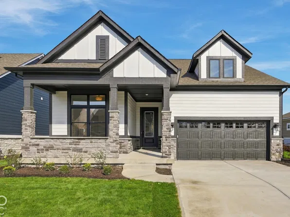 8842 Earhart Ln, Zionsville, IN 46077