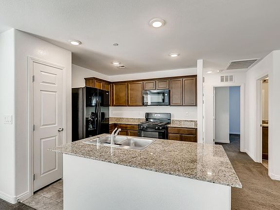 5th image of 4496 Pencester St