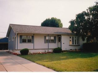 10279 Tracy Trl, Parma, OH 44130