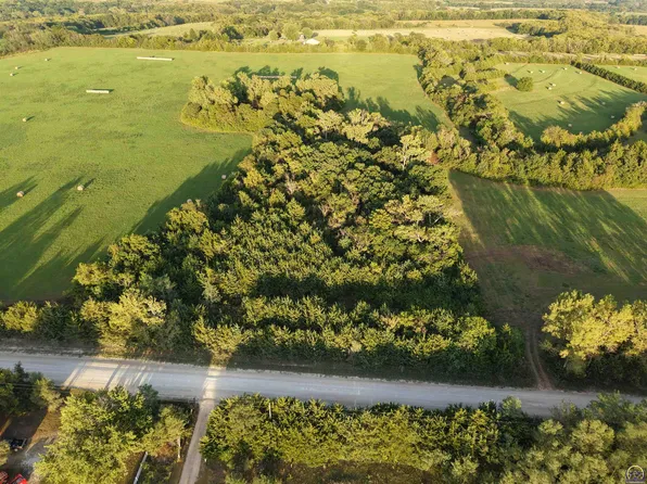 10400 U4 Rd, Hoyt, KS 66440