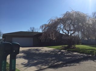 3388 Paris Dr, Dayton, OH 45439
