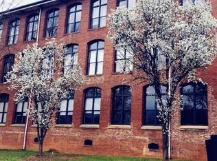 201 S Hoskins Rd APT 337, Charlotte, NC 28208