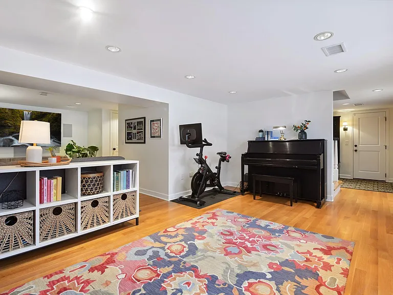 5132 Abercrombie Dr — Photo 32