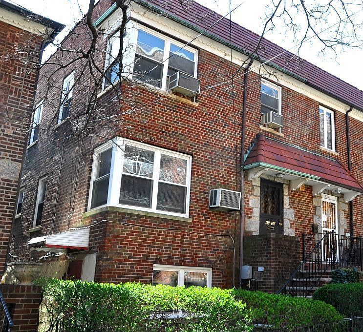 1st image of 6750 Burns St