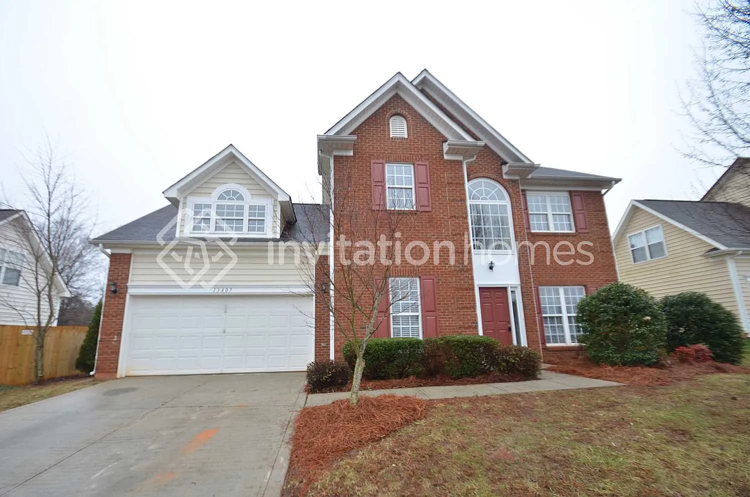 13407 Willow Falls Rd Charlotte, NC 28215 — Photo 1