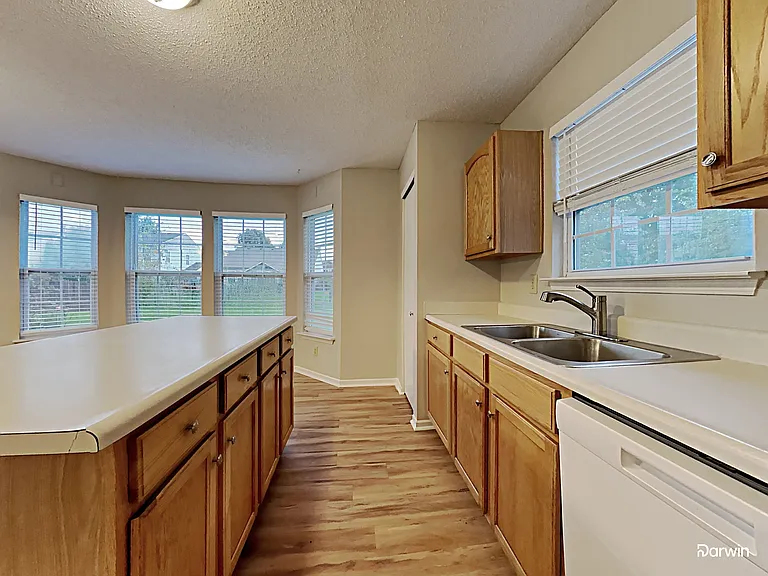 10422 Mohawk Trl — Photo 3