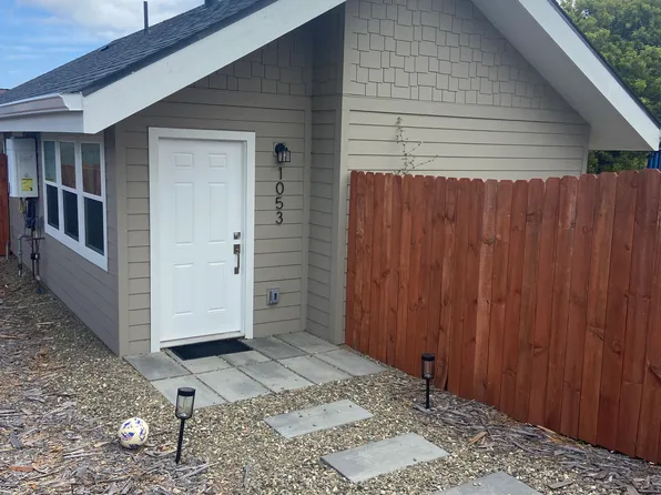 1053 Baden Ave, Grover Beach, CA 93433