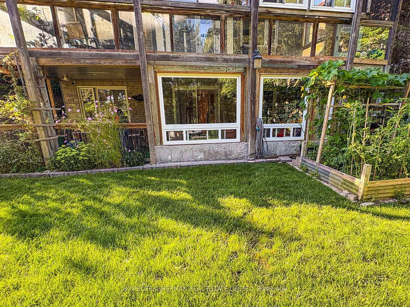2 bed, $2,690 — Photo 1