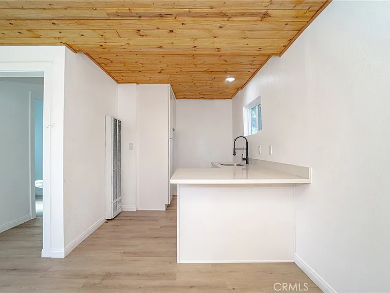 872 Hill — Photo 17