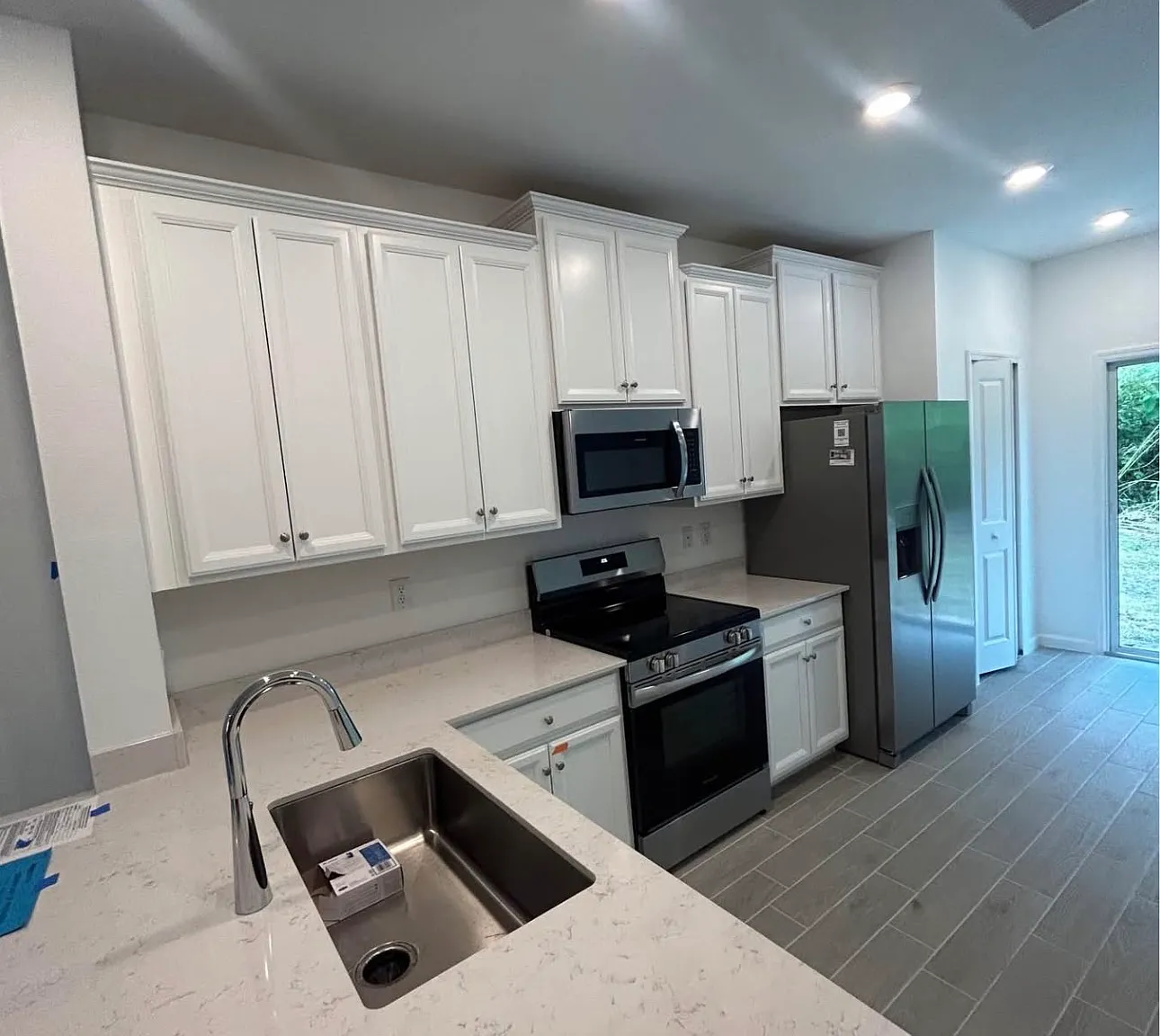 3409 SW 34th Avenue Cir — Photo 3