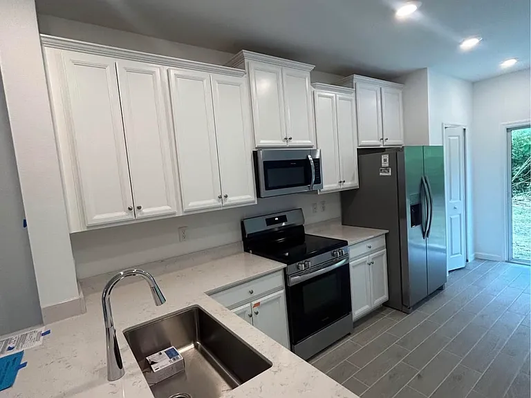 3409 SW 34th Avenue Cir #3 — Photo 3
