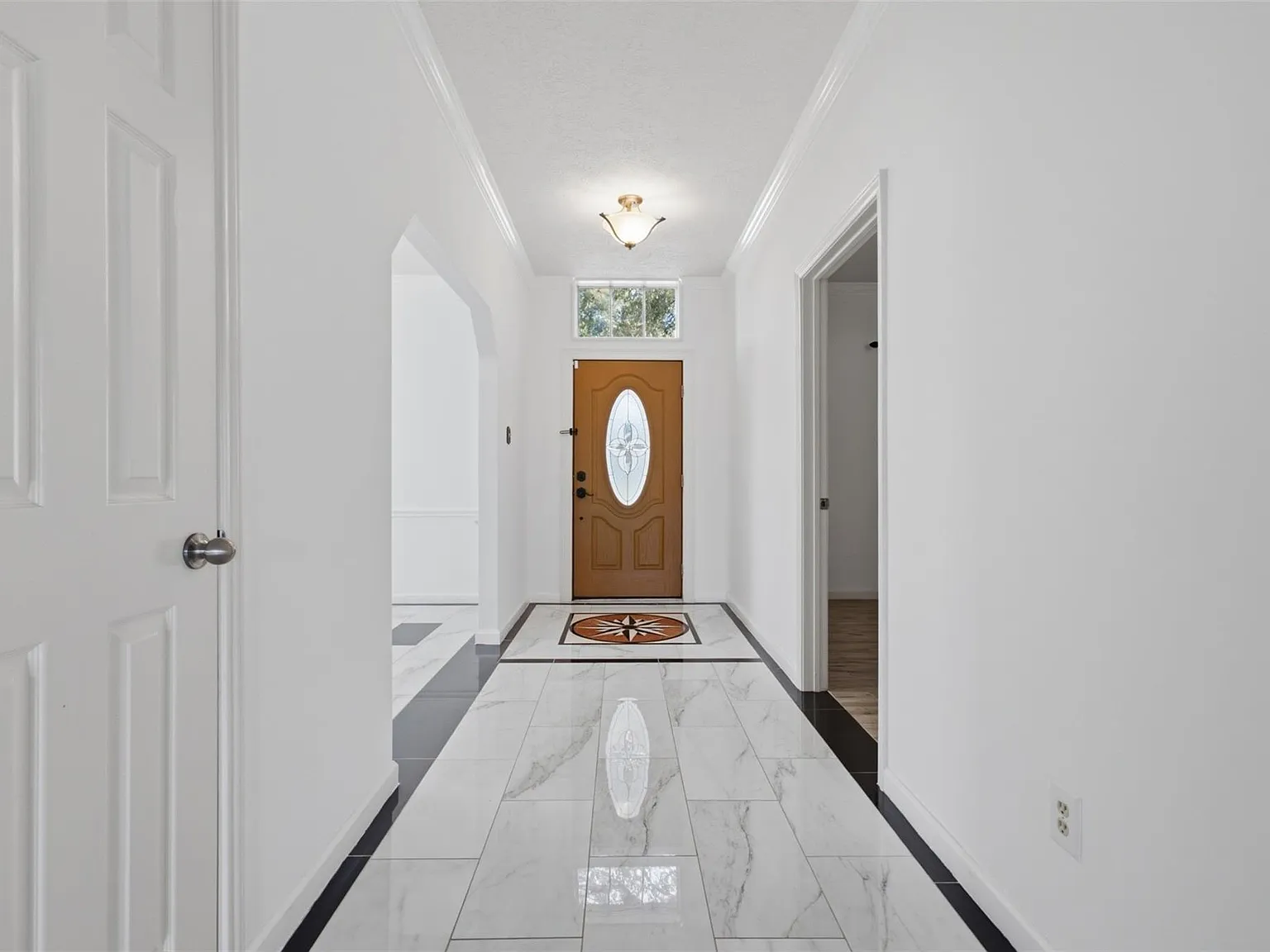 5 bed, 4.5 bath, 2990 sqft, $2,600 — Photo 3